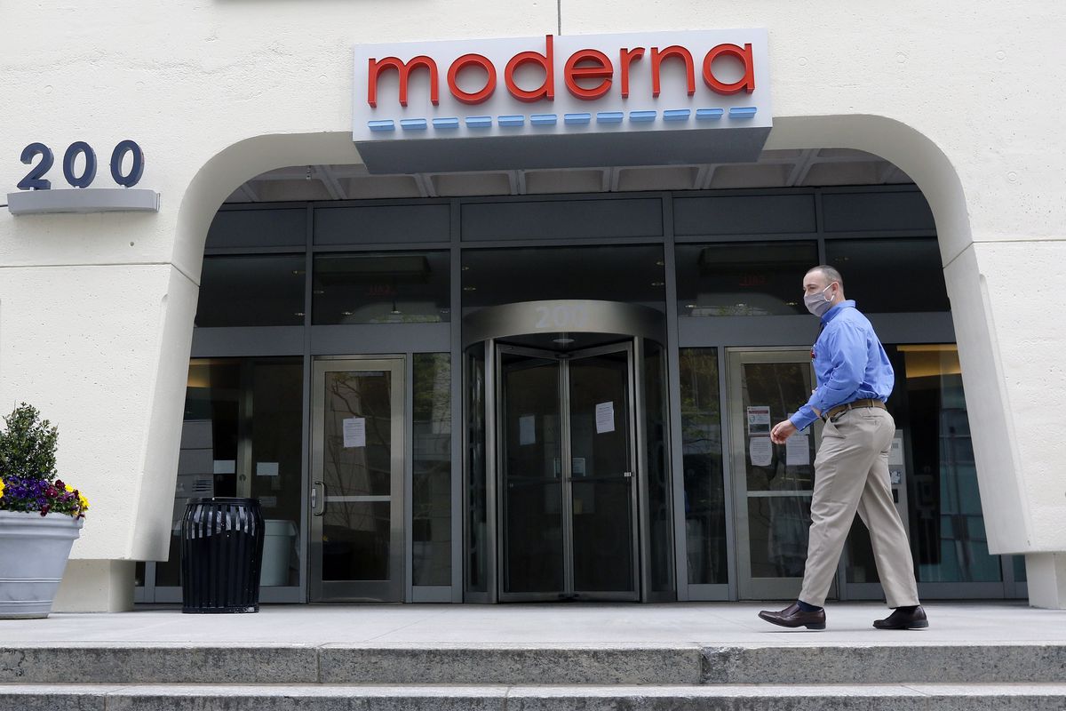 Coronavirus vaccine tests show ‘robust immune response,’
Moderna says 1 Coronavirus vaccine tests show ‘robust immune response,’
Moderna says 1