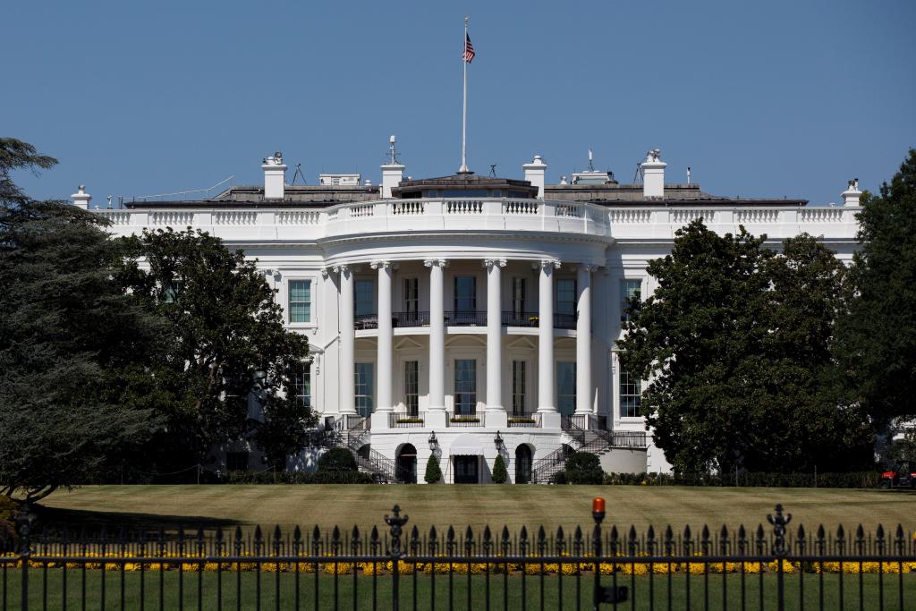Trump-connected lobbyists reap windfall in coronavirus
boom 1