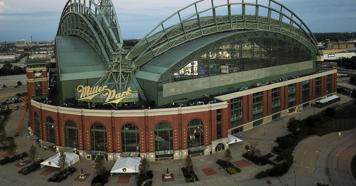 Cardinals-Brewers postponement means 20% of MLB is benched
due to COVID-19 1