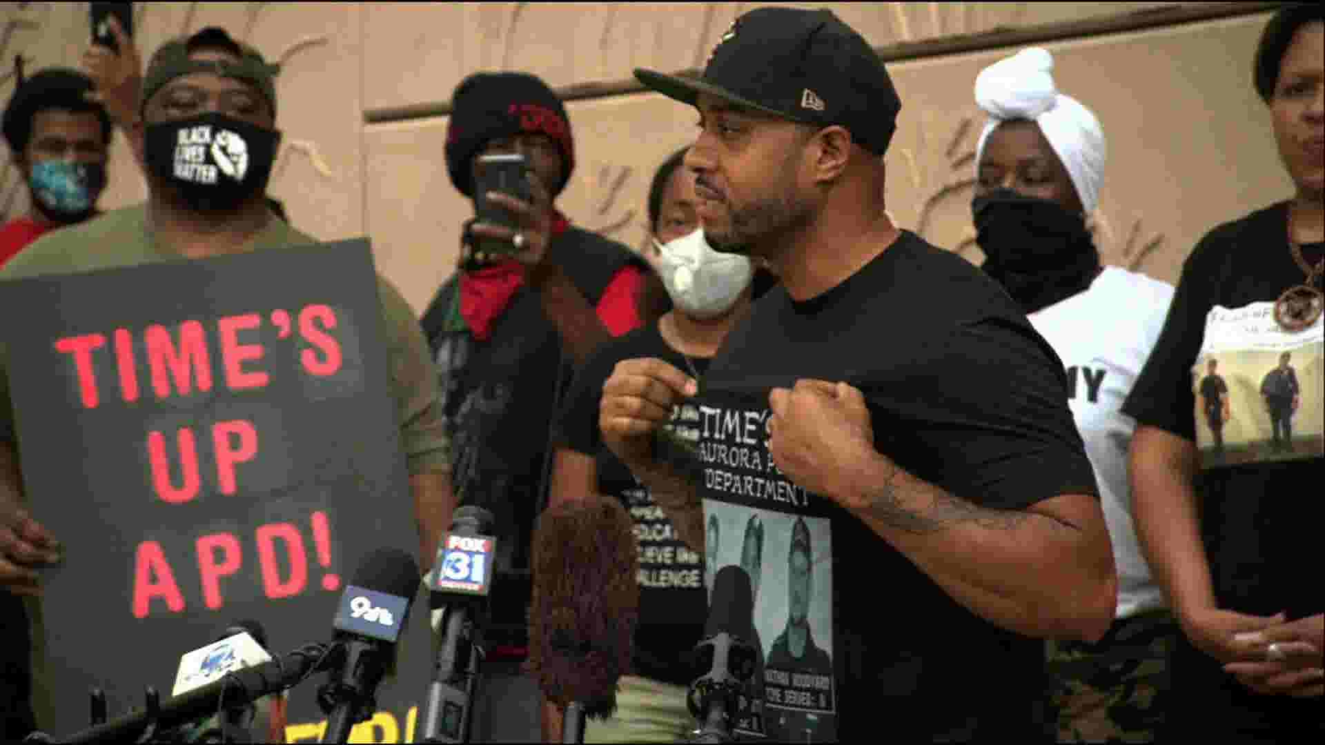Protesters: Firing not enough in police death 1