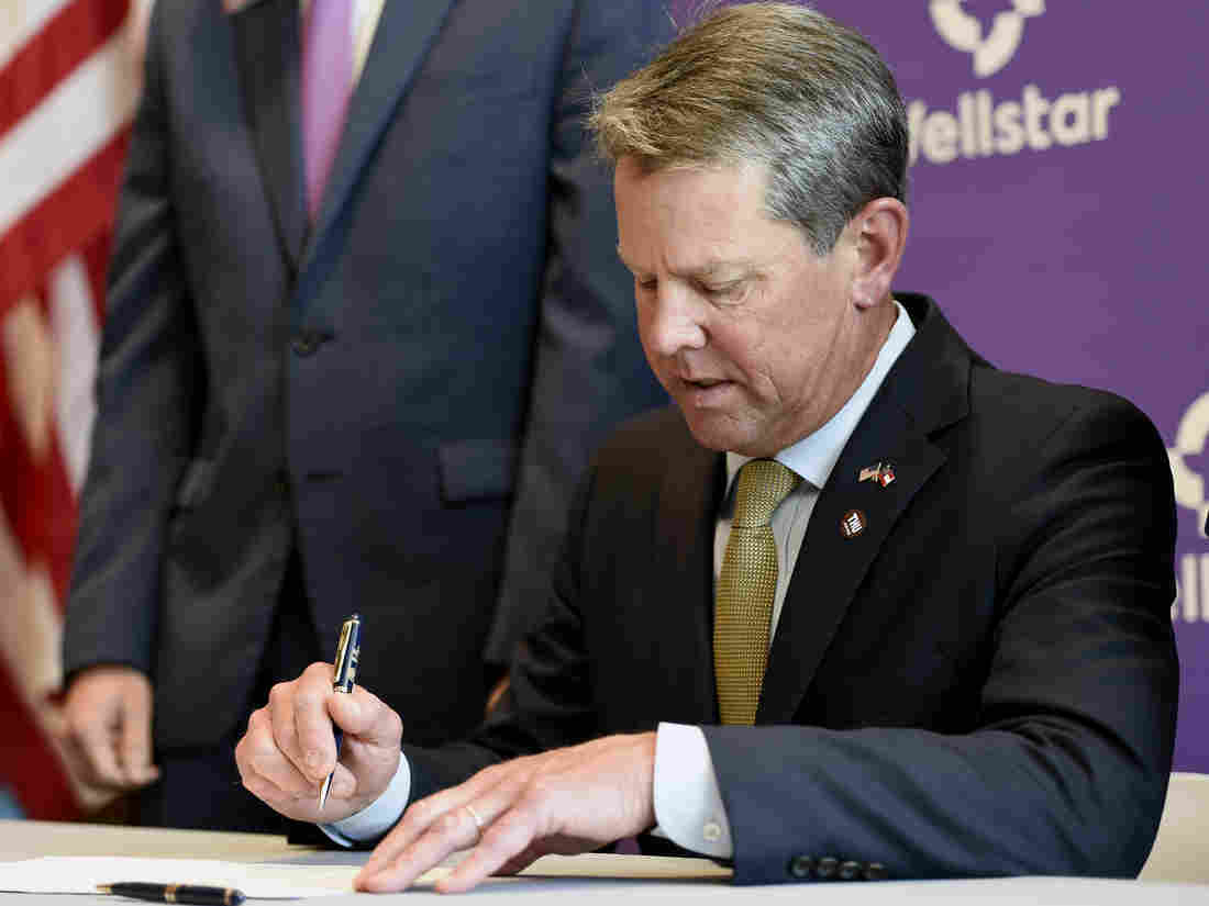 Georgia Gov. Brian Kemp Sues Atlanta Mayor Keisha Lance
Bottoms Over Face Mask Order 1