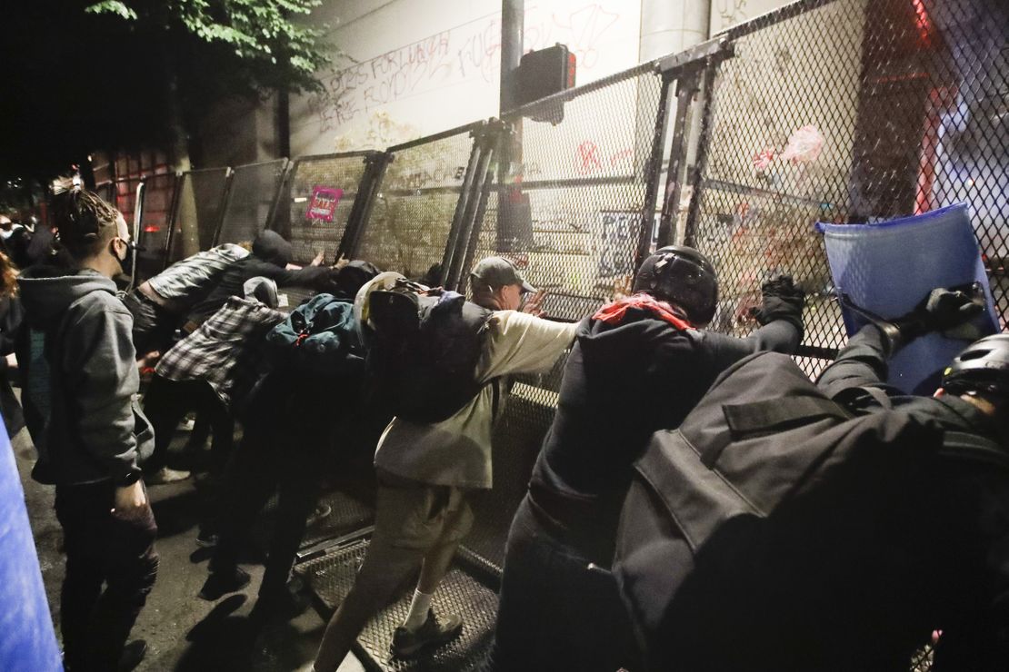 90% of Portland Rioters Are Rewarded for Months of
Destruction; Attempted Cop Killer Released 1