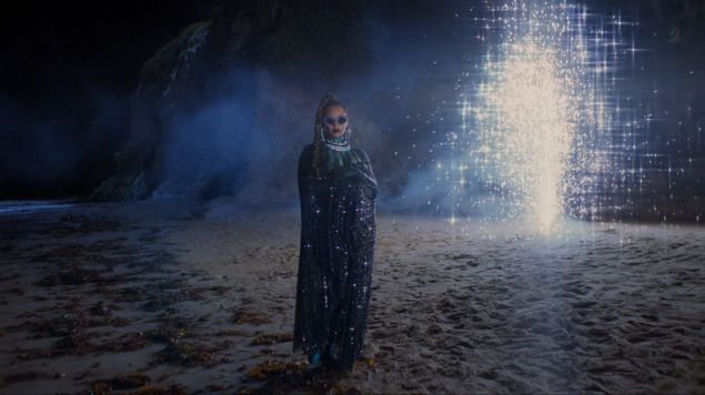 A Weekend Guide to the Best New and Classic Movies and TV to
Stream Now 1 A Weekend Guide to the Best New and Classic Movies and TV to
Stream Now 1