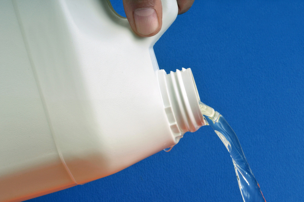 Florida men busted for selling bleach as ‘miracle’
coronavirus cure 1