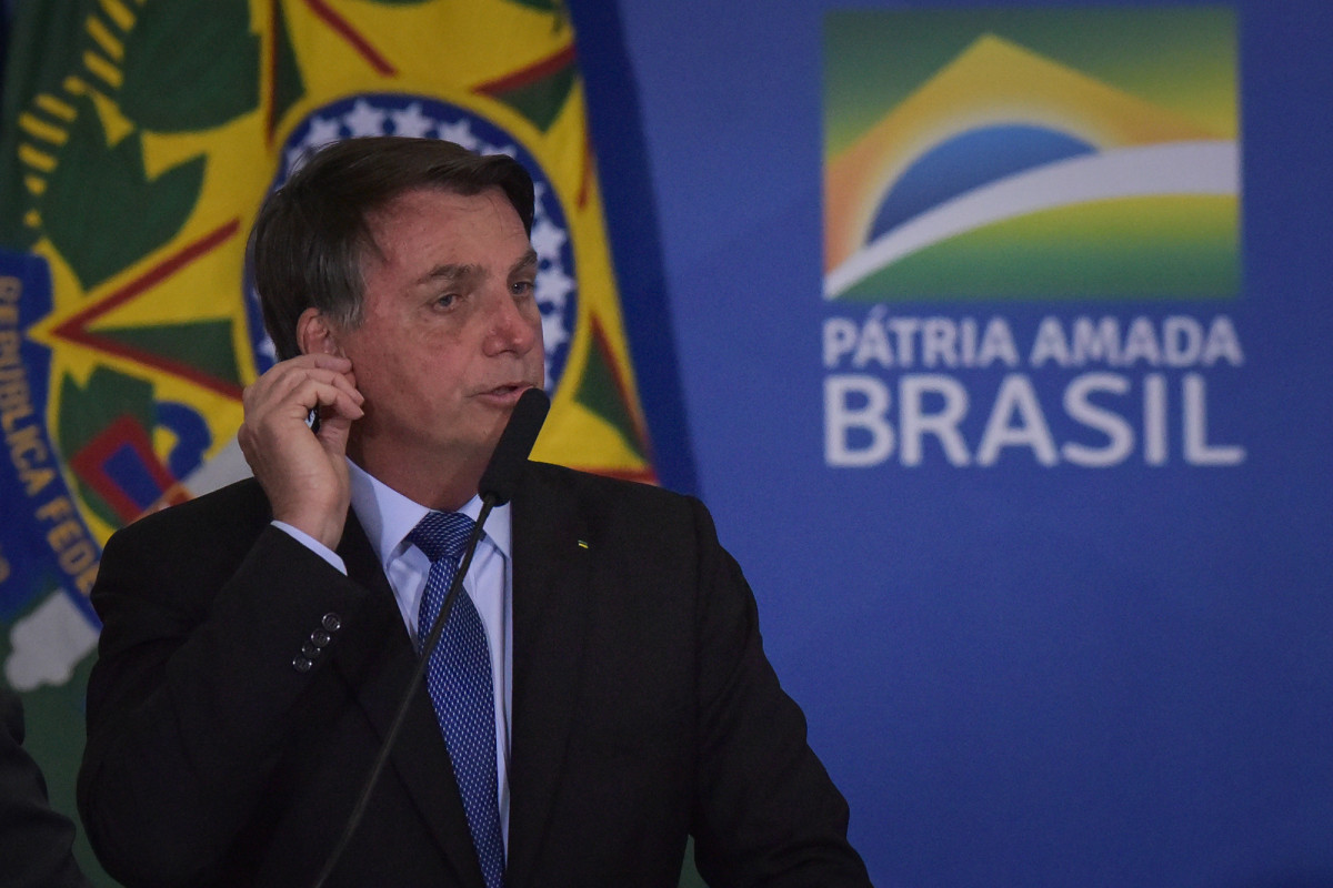 Brazil media group to sue President Bolsonaro over
coronavirus risks 1
