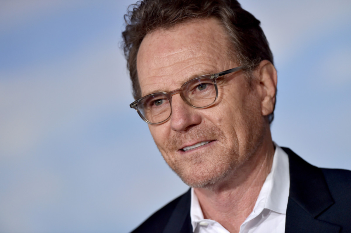 Bryan Cranston discloses COVID-19 battle: ‘Keep wearing the
damn mask’ 1