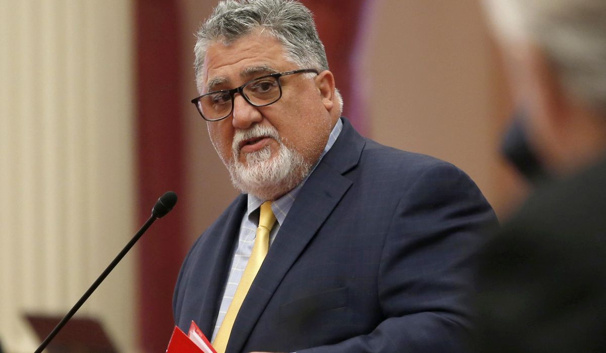 California lawmakers advance 3 bills spurred by
coronavirus 1