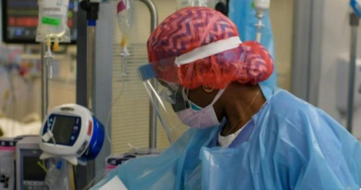 Coronavirus cases continue to spike in Texas and
Florida 1