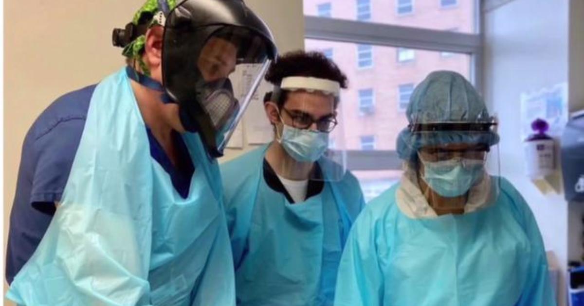 ER doctors and nurses describe fear on the front lines
during COVID-19 uptick 1