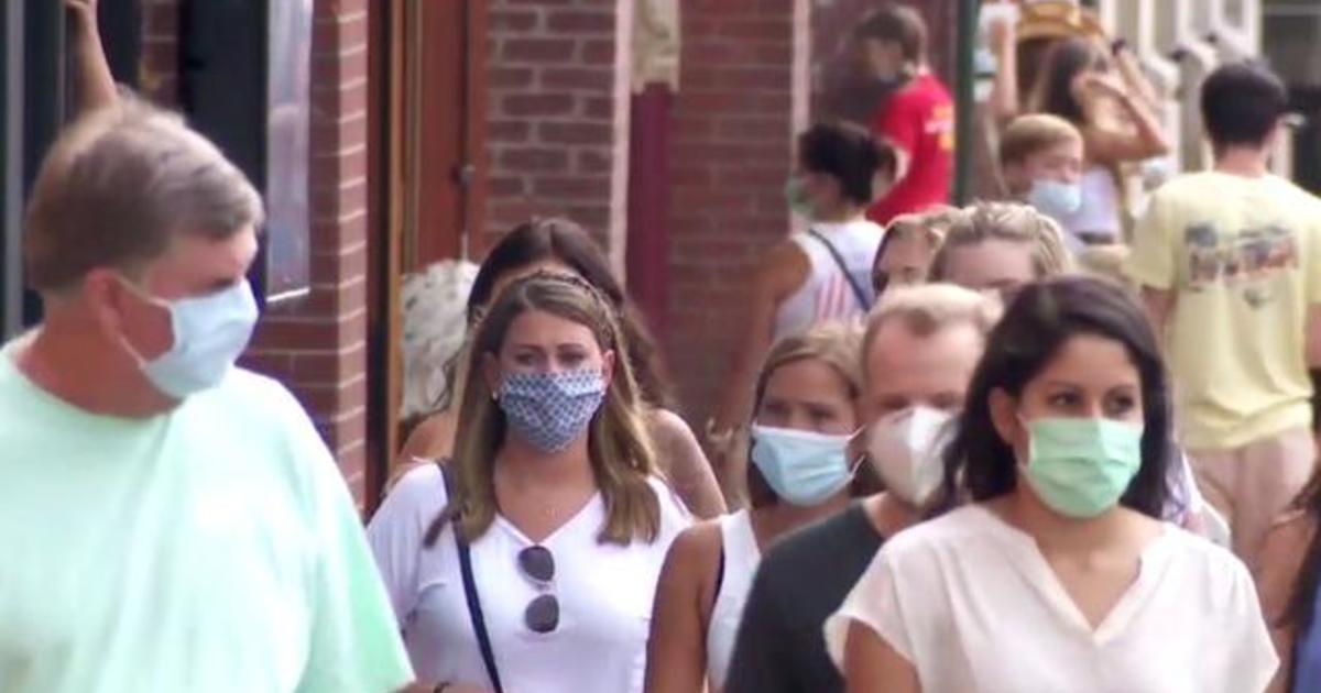 Floridians sue over mask mandate as COVID-19 cases
surge 1