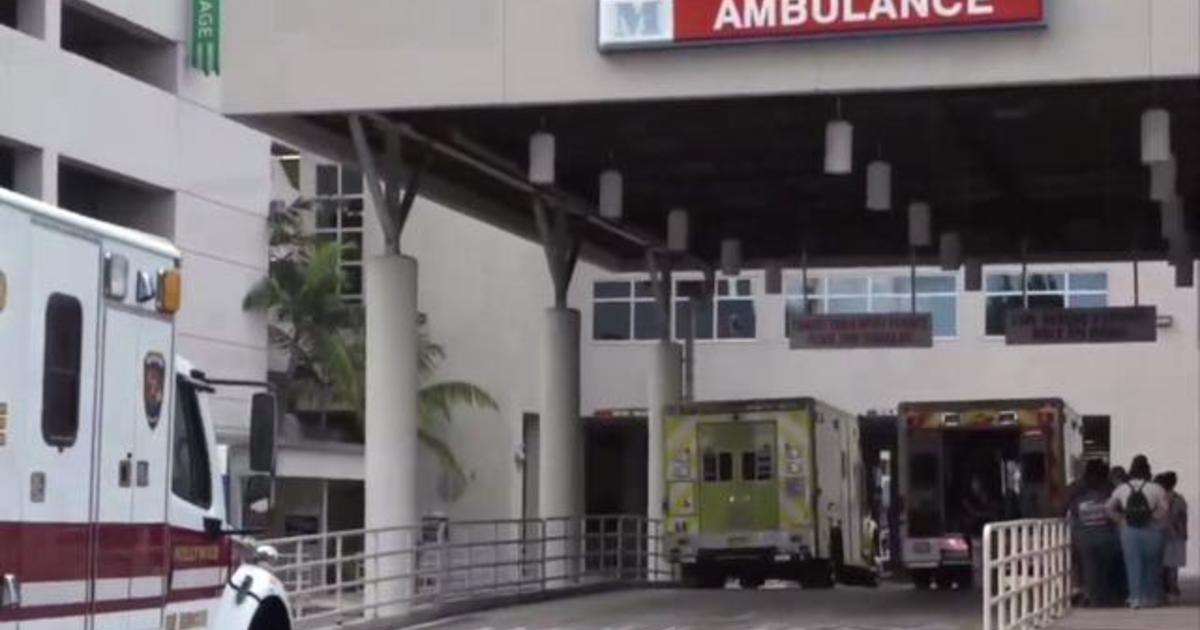With hospitalizations rising, Florida governor calls in
3,000 nurses to help manage COVID-19 cases 1