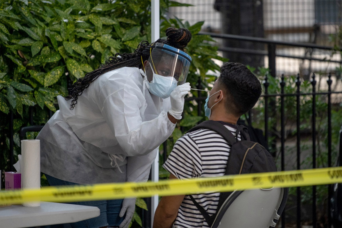 NYC’s COVID-19 contact tracing will ask about outdoor
dining, not protests 1