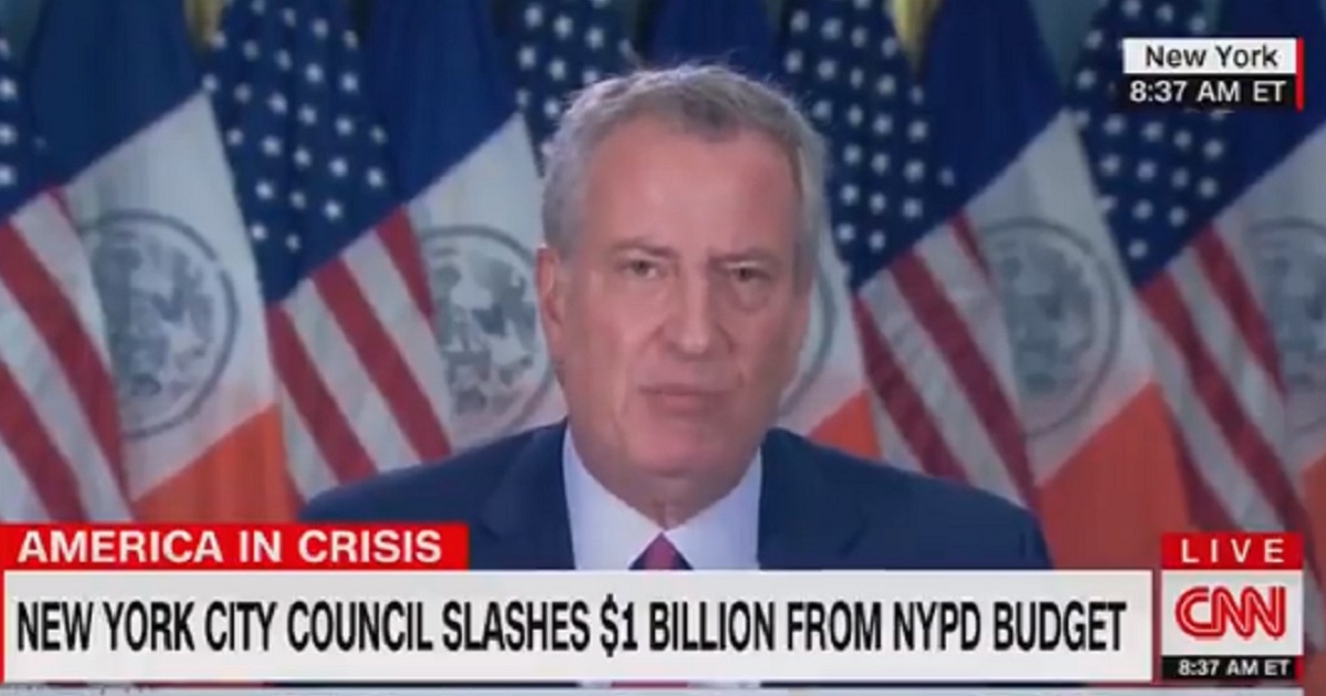 De Blasio Trashes 1st Amend, Says Protests and Church Are
‘Apples and Oranges’ 1
