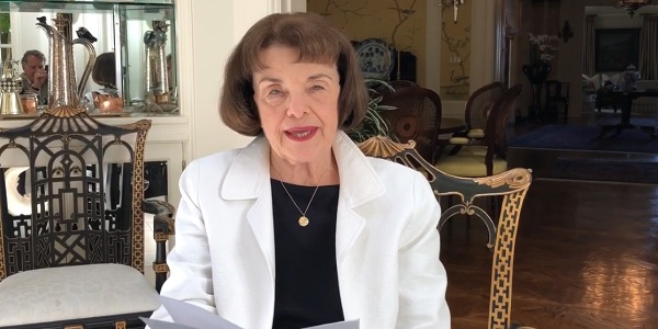 Feinstein moves to pull funding from states that don't
require masks 1