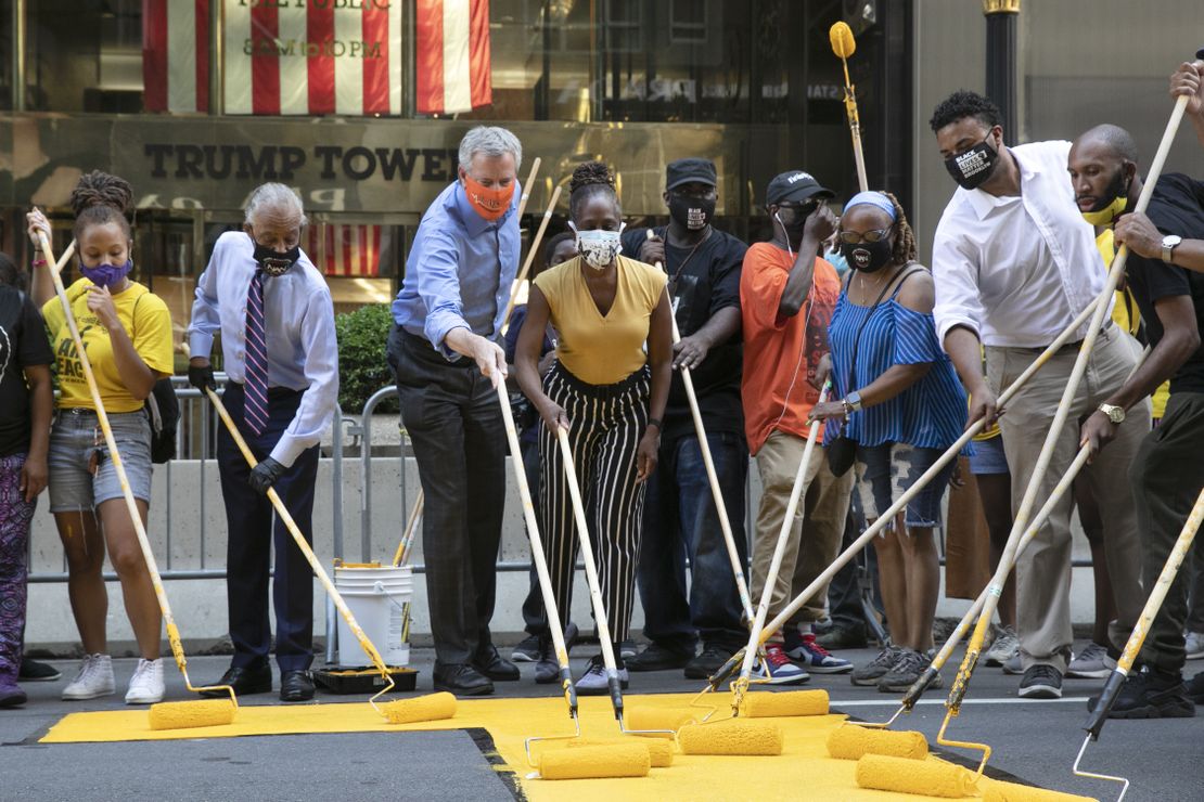 Look at the Evidence: Democrat Lawmakers Pick the Targets
for Antifa and BLM Rioters 1