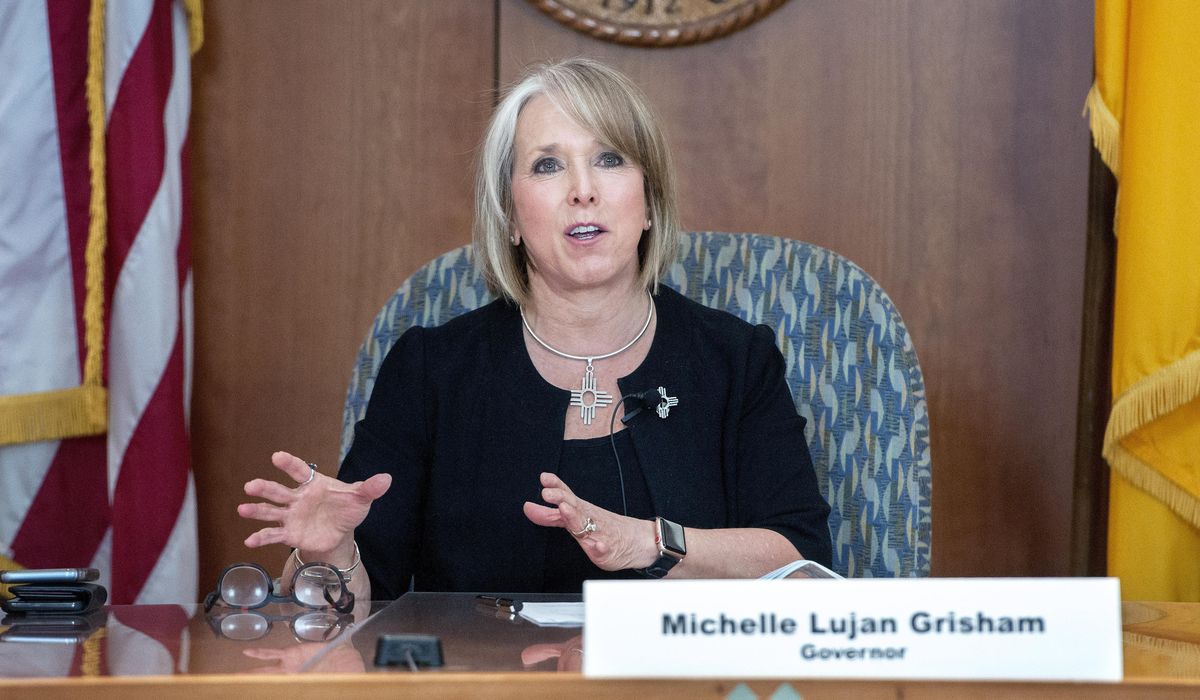 New Mexico mandates police body cameras in wake of
protests 1