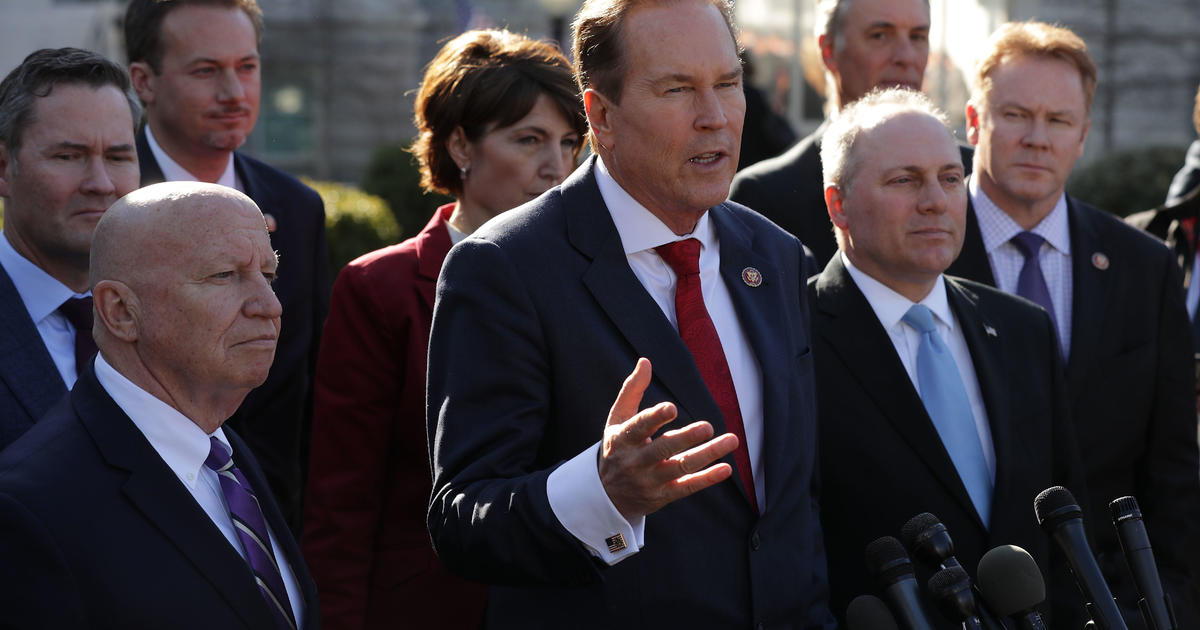 Staffer for Florida congressman dies of COVID-19 1