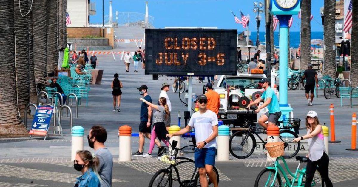 New coronavirus cases skyrocket on Fourth of July
weekend 1
