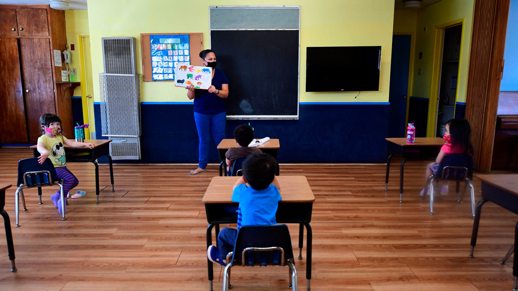 What we know about coronavirus risks to school age
children 1