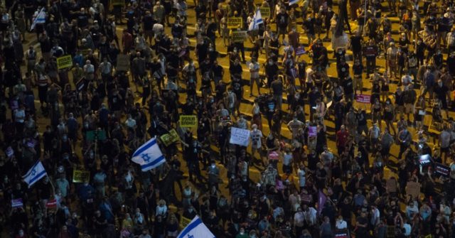 Tens of Thousands Protest Israel's COVID-19 Economic
Response in 'Health Terror Attack' 1