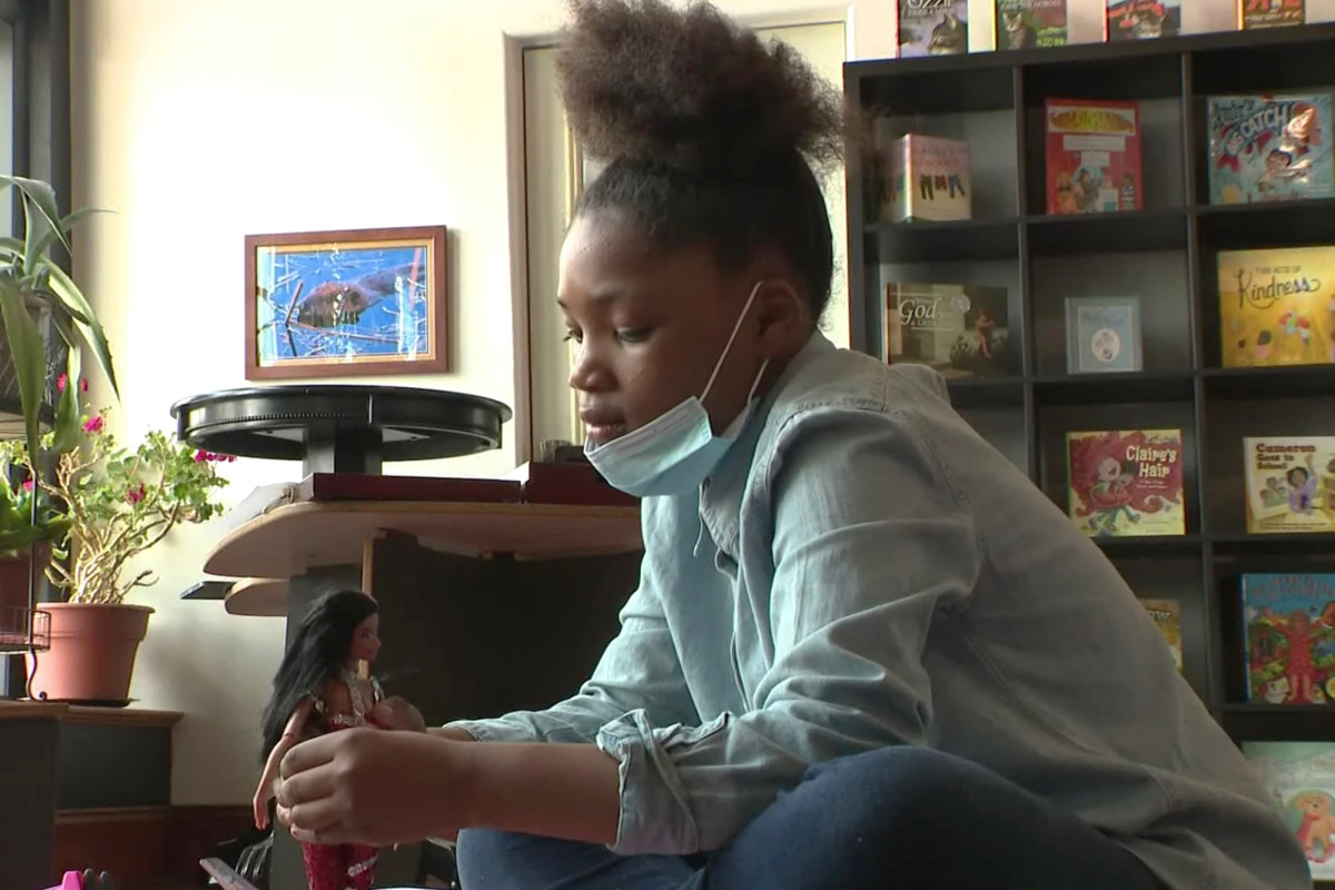9-year-old witness to George Floyd’s death turning
experience into book 1