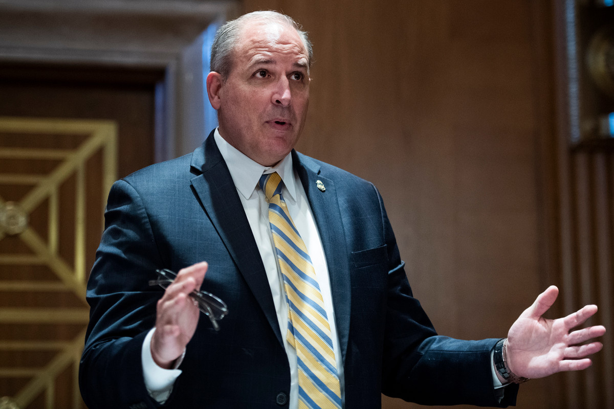 Acting CBP commissioner defends agents’ actions at Portland
protests 1