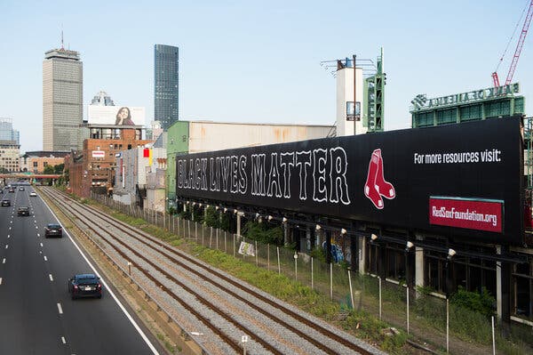On Opening Day, a Rarity for M.L.B.: Support for Black Lives
Matter 1