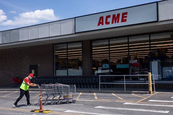 There’s a Wrinkle in Stores’ Mask Policies:
Enforcement 1