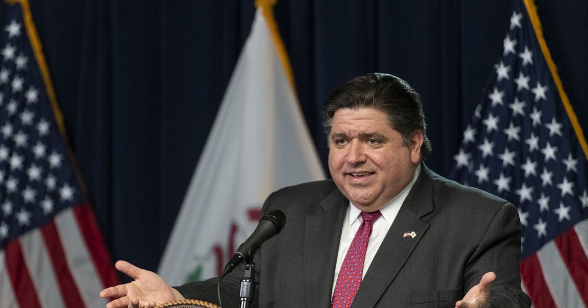 Pritzker urges bars, restaurants to follow guidelines as
officials announce 18 more coronavirus-related deaths 1