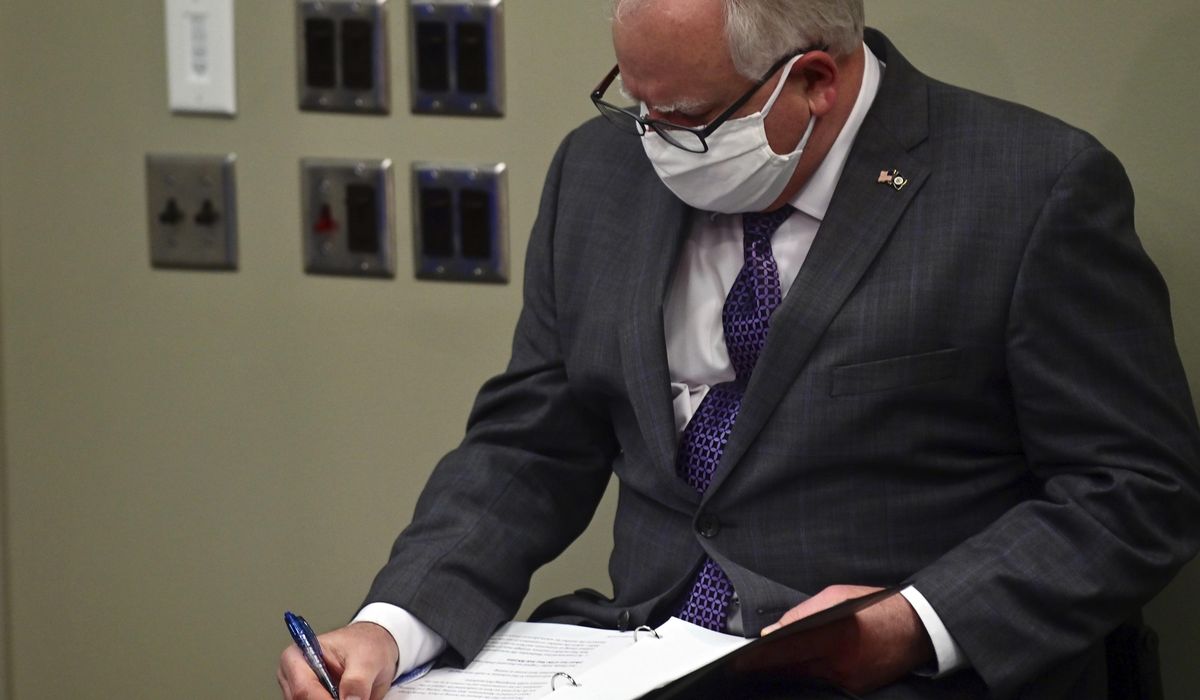 Minnesota hospitals ask Walz for statewide mask
mandate 1