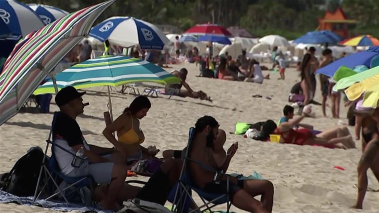 Myrtle Beach braces for tourists despite COVID-19
outbreaks 1