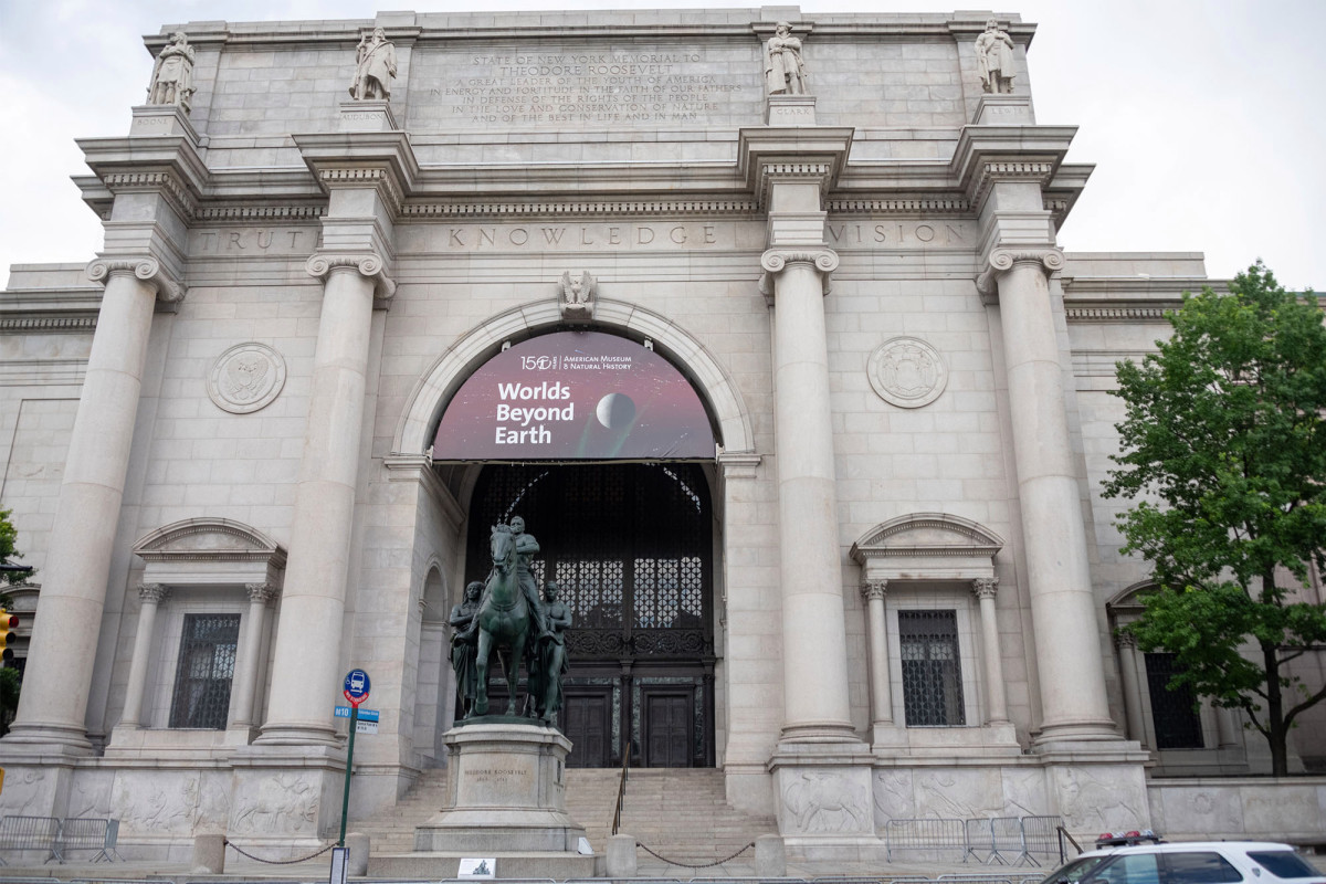 American Museum of Natural History plans to reopen in
September 1
