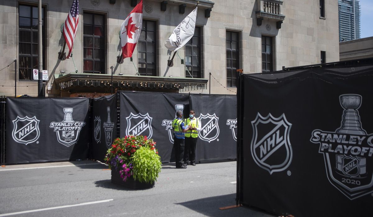 Bubble hockey begins: NHL playoff teams adjust to
quarantine 1