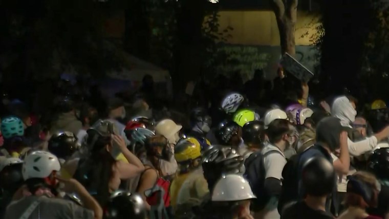 'They have to defend themselves': U.S. Marshals speak out on
violent clashes with Portland protestors 1