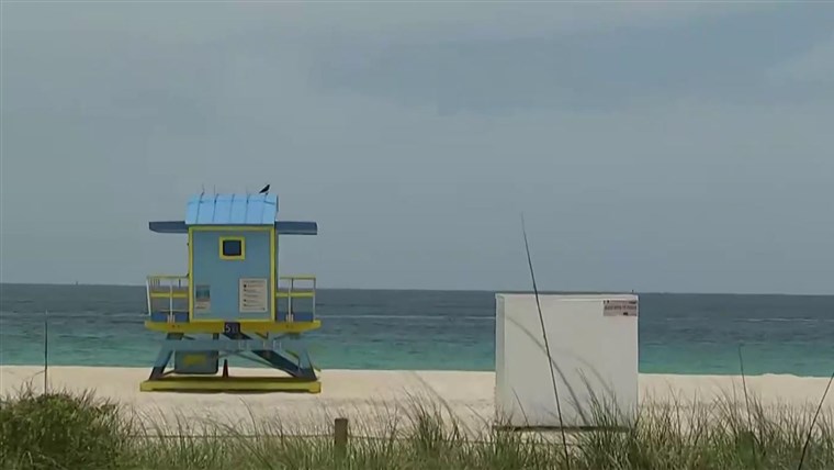 Florida surpasses 200,000 coronavirus cases 1