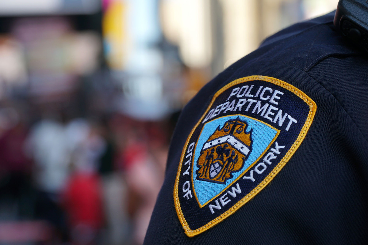 NYPD officer charged with misconduct after making firearm
arrest 1 NYPD officer charged with misconduct after making firearm
arrest 1