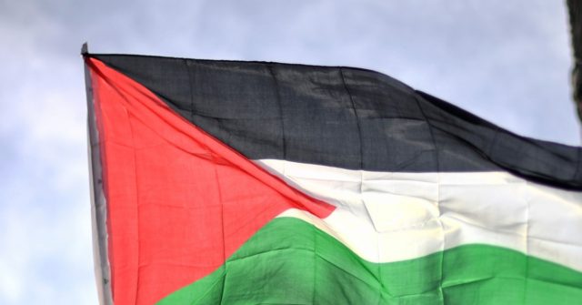 Watch: Canada Students Chant 'Jews Are Our Dogs' in
anti-Israel Protest 1