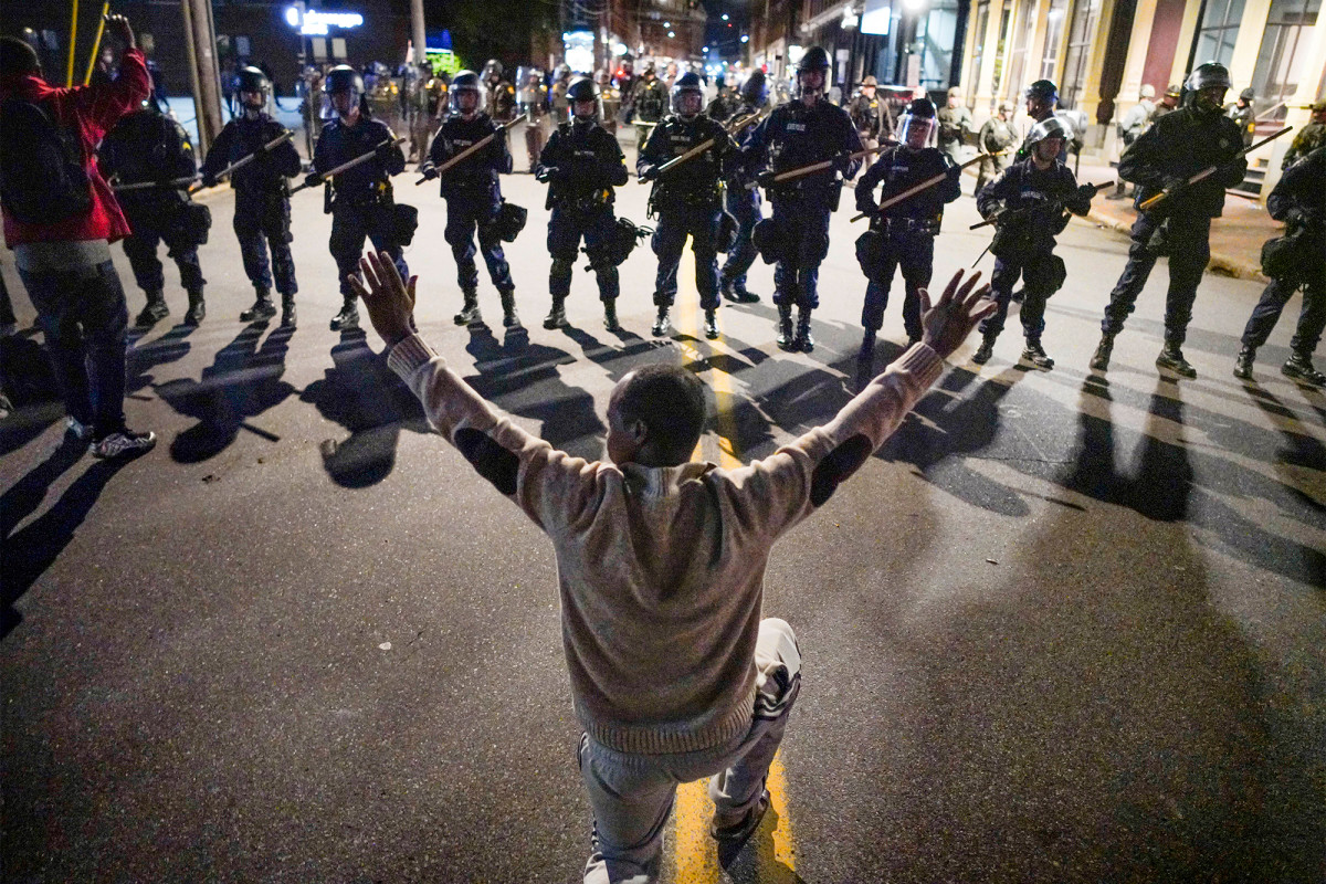 Trump says feds are in Portland to help, ‘not hurt’ it as
protests continue 1