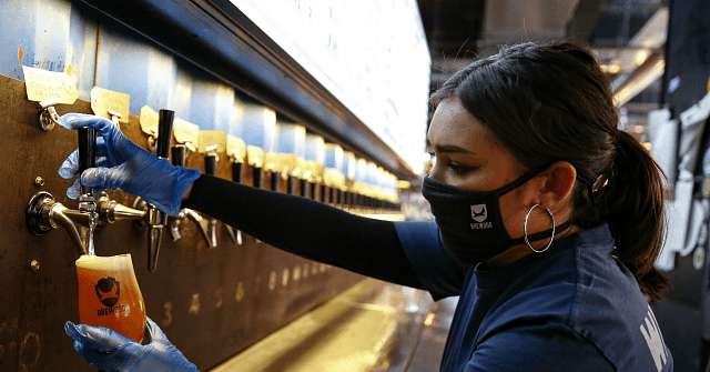 'Super Saturday' – English Pubs, Barbers, Cinemas, and More
Reopen as Lockdown Eases 1