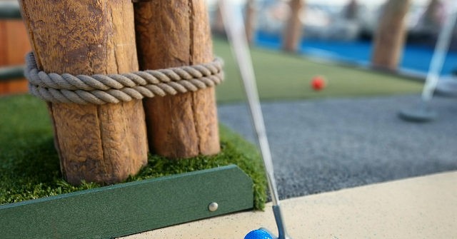 Teens Riot at Mini Golf and Game Center, Hurl Large Objects
at Staff 1
