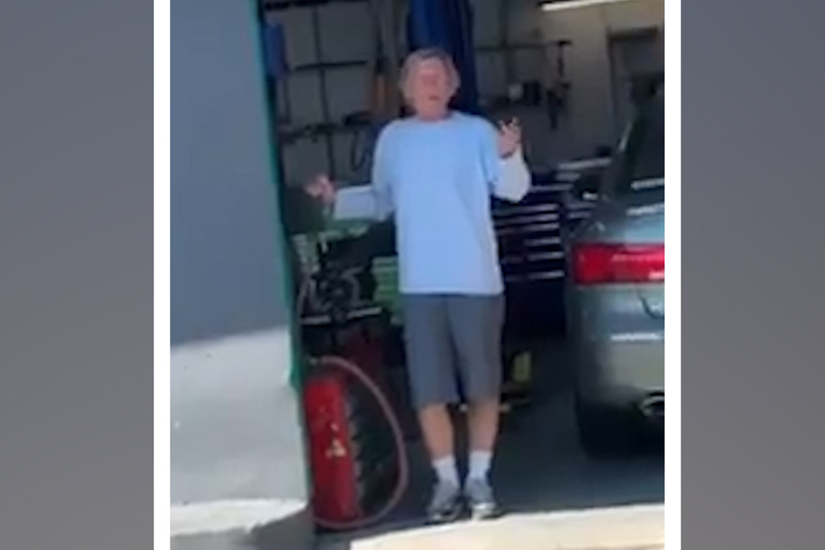 Racist worker refuses to sell black man gasoline over ‘riot’
concerns 1