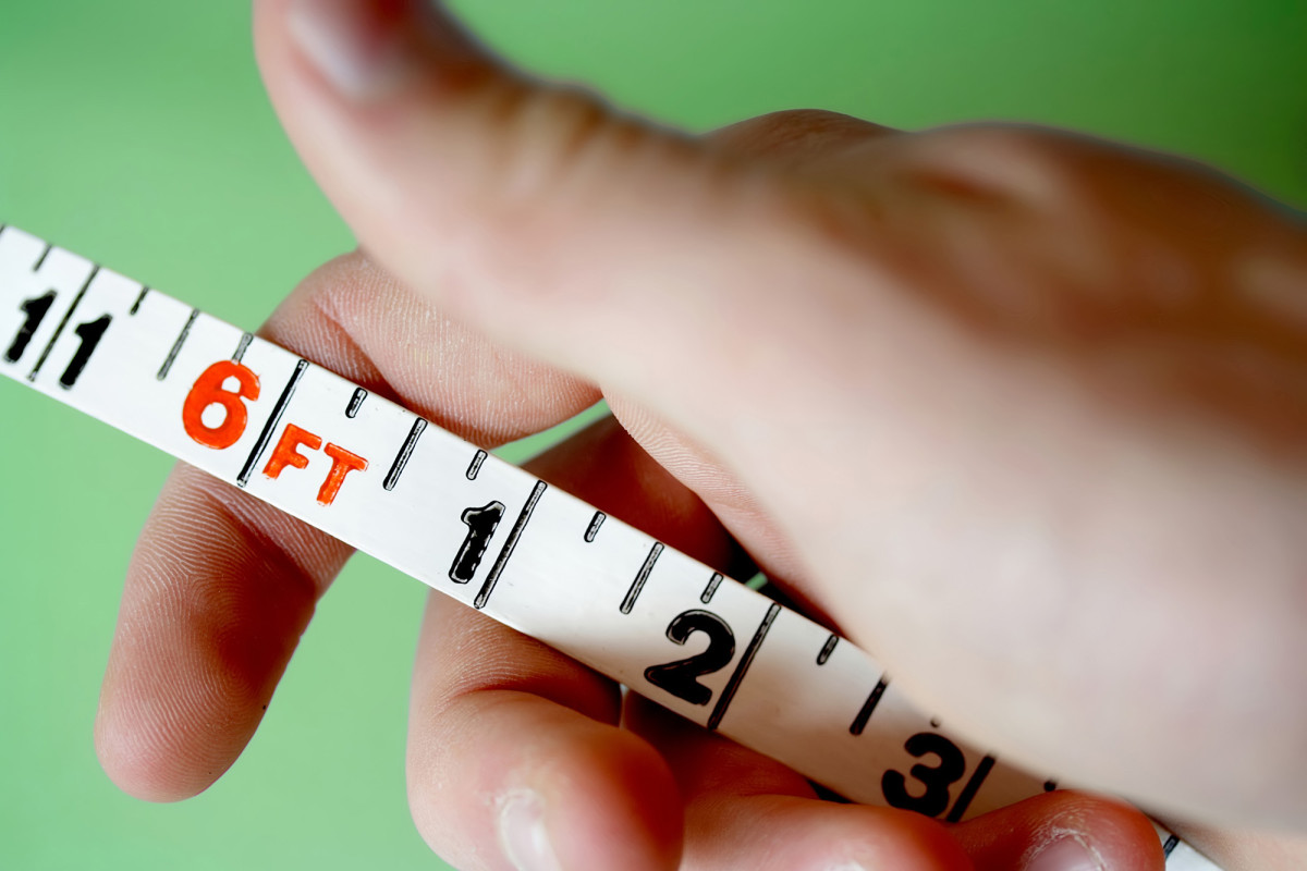 Taller people face higher risk of catching COVID-19, survey
says 1