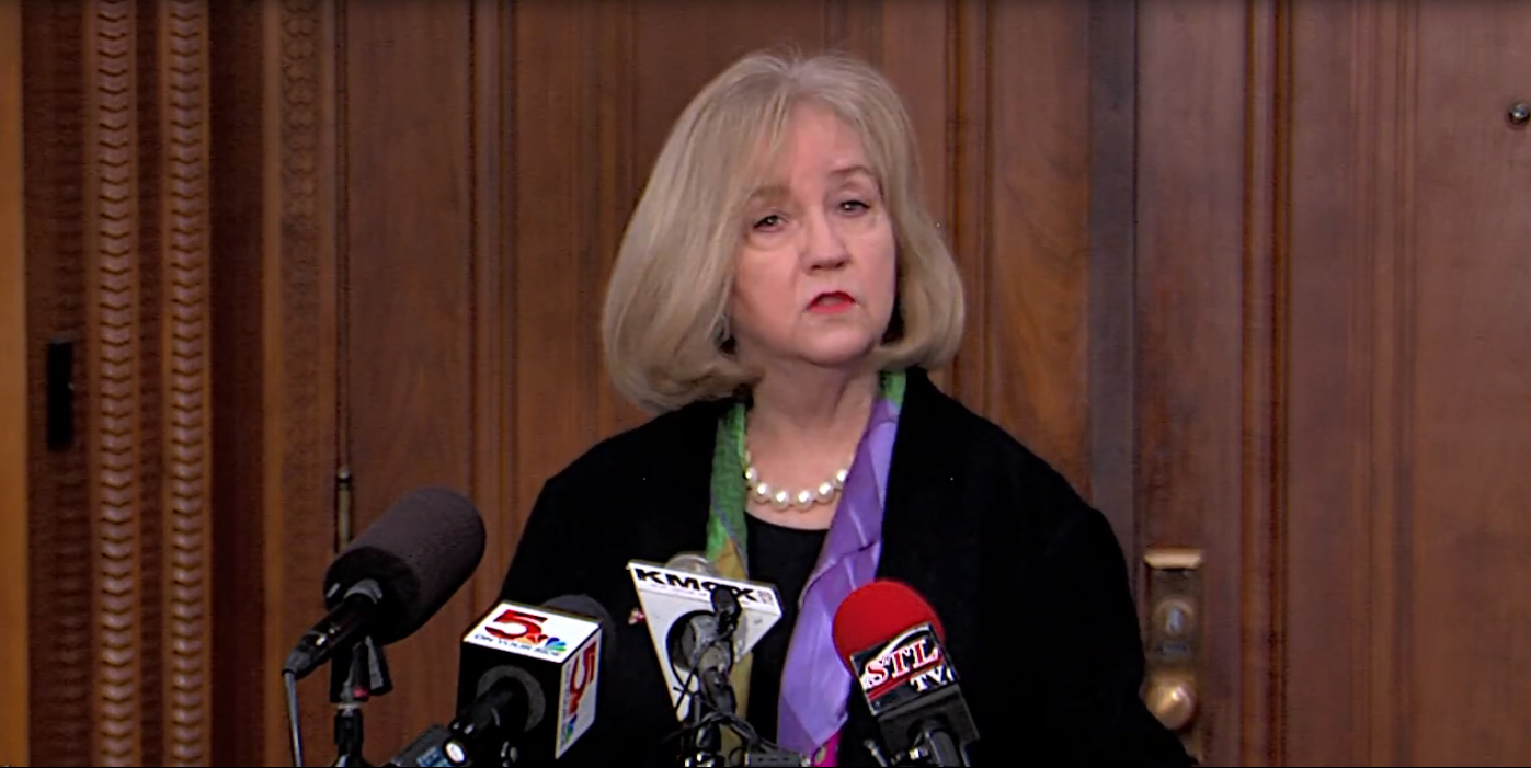 St. Louis Protesters Demand Resignation of Mayor Who Pledged
to Reduce Crime, Poverty 1