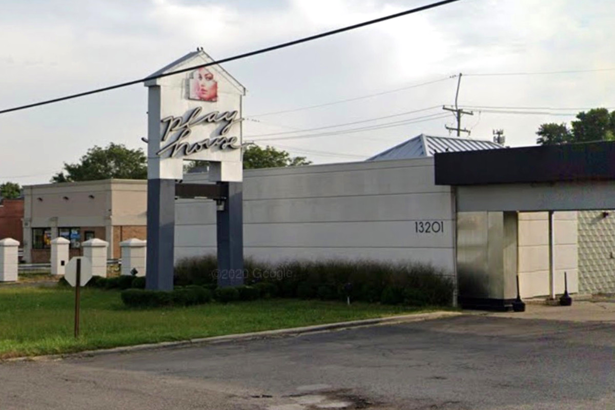 Michigan strip club linked to 12 new coronavirus
cases 1