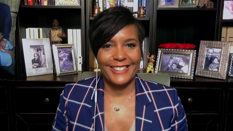 Atlanta Mayor Keisha Lance Bottoms says she tested positive
for COVID-19 1
