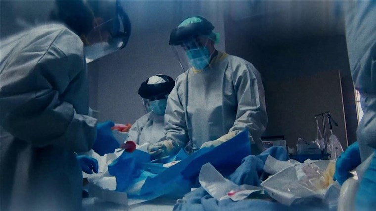 U.S. surpasses 4 million COVID-19 cases 1
