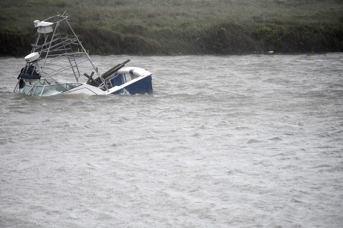 Tropical Storm Hanna drenches South Texas amid COVID-19
crisis 1