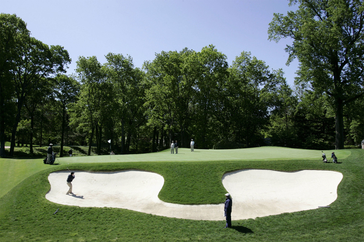 Volunteers for US Open golf tournament must pay $185 — but
they’ll get swag 1