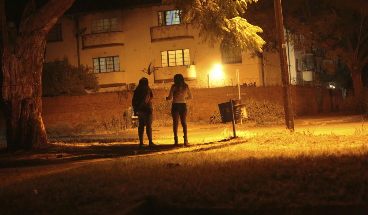 Sex workers lack food for taking HIV drugs during
COVID-19 1 Sex workers lack food for taking HIV drugs during
COVID-19 1