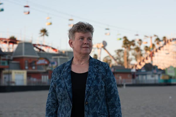 When Covid-19 Cases Surged in Santa Cruz, She Took the
Heat 1